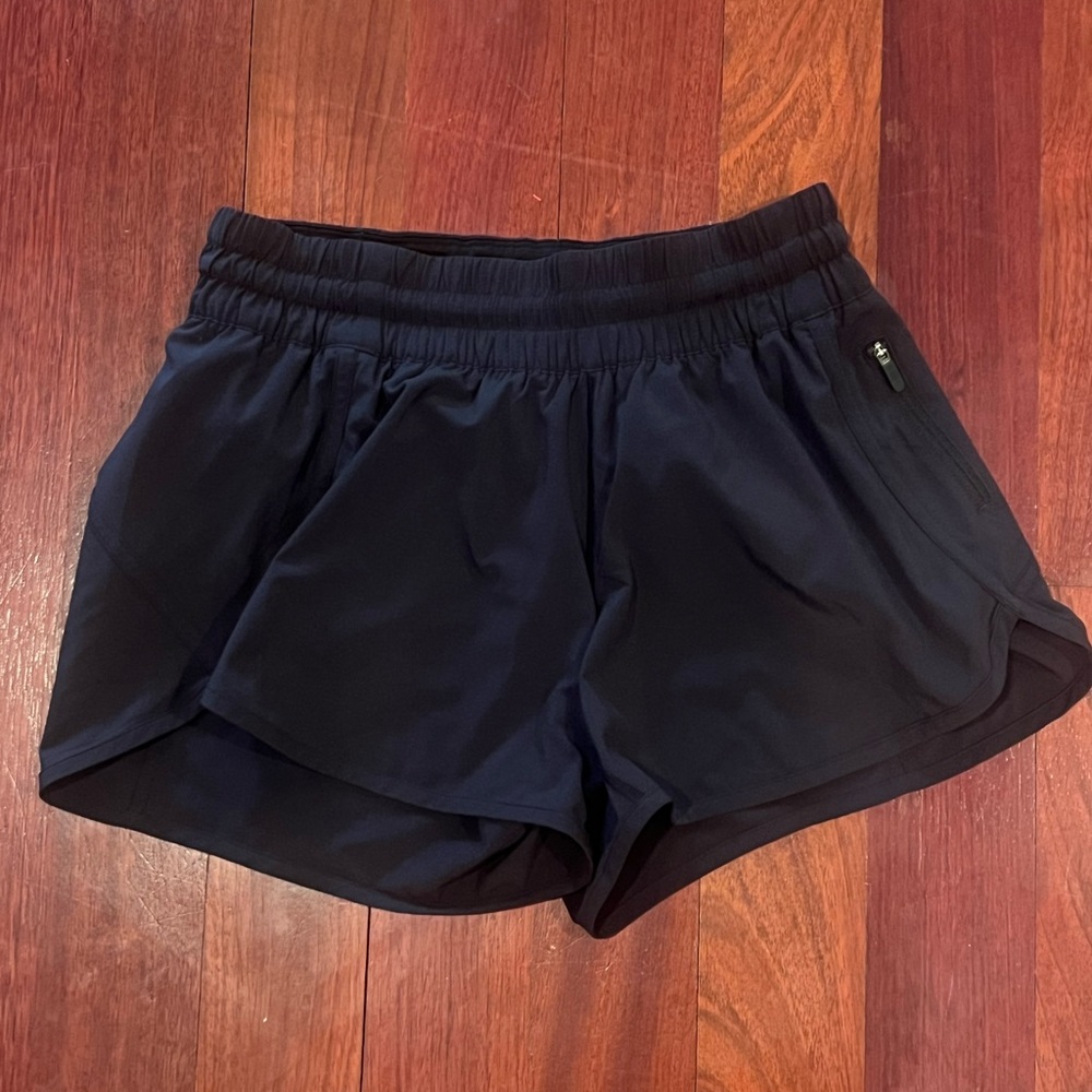 Lululemon Hotty Hot LR Shorts